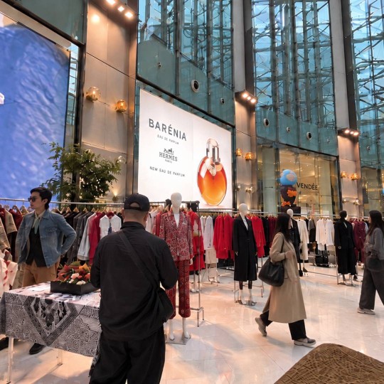 B-Fashion x M8 Showroom 2026: Melihat Lebih Dekat Karya LAKON Indonesia, SOFIE, dan Adrie Basuki